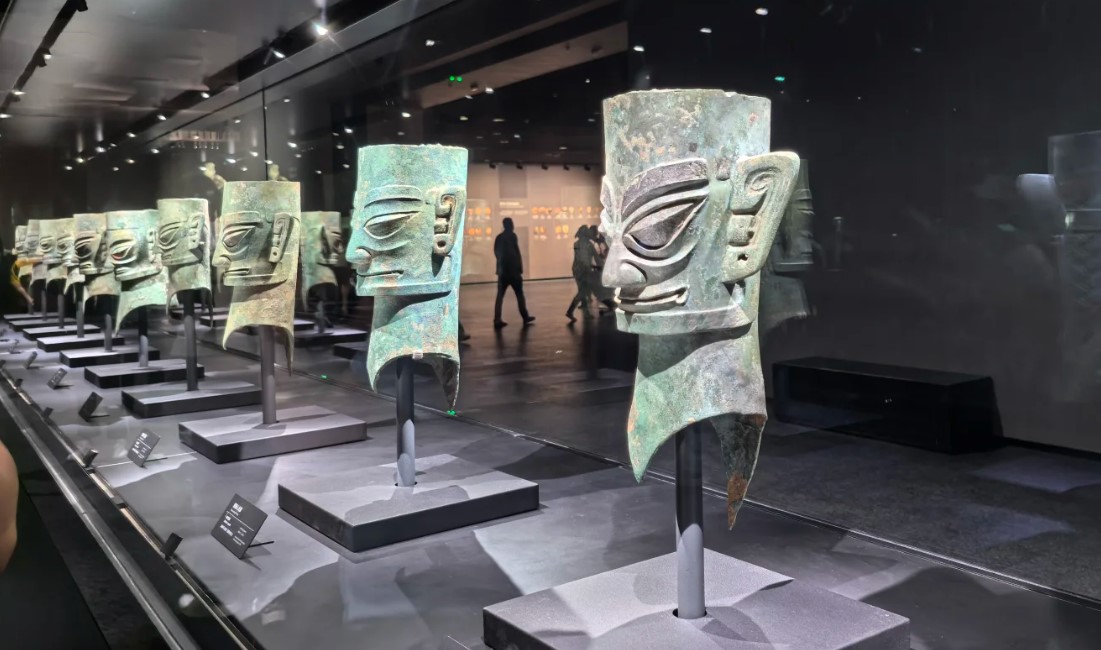 三星堆电子语音导览小程序那个好用？